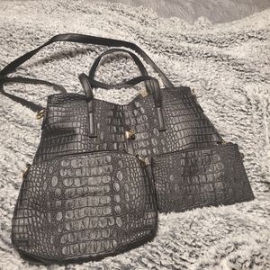 Off brand leather purse